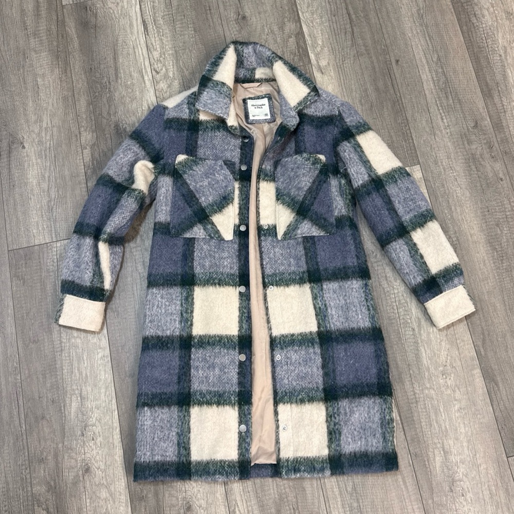 Abercrombie & Fitch Blue and Cream Plaid Trench Coat